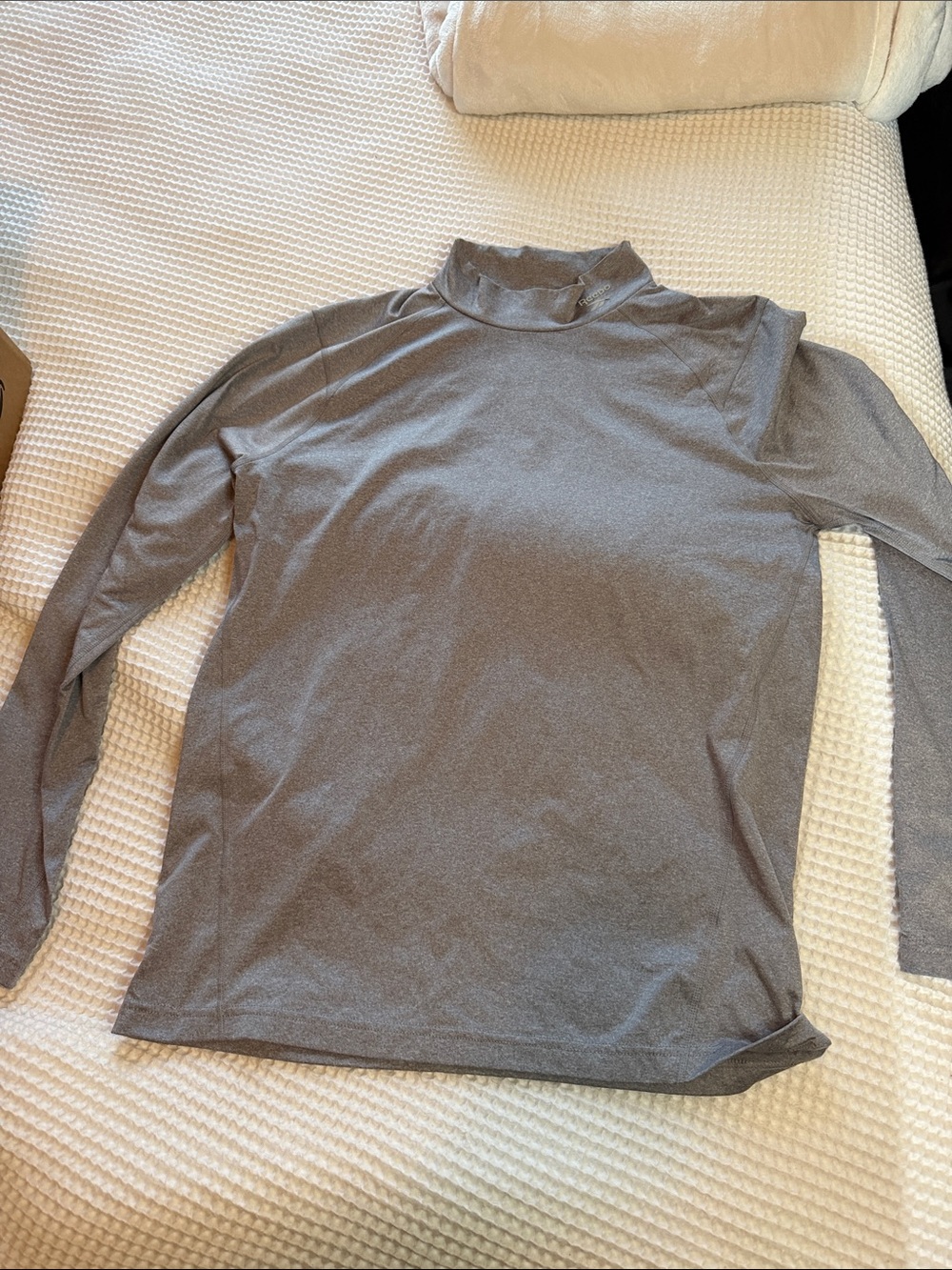 Reebok Gray Long Sleeve Turtleneck Shirt